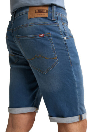 Pantaloncini jeans uomo Mustang 1011731-5000-312